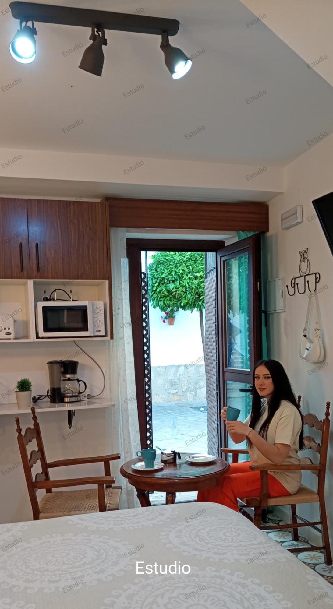סהרה דה לה סיירה El Detalle Apartamento Y Estudio מראה חיצוני תמונה