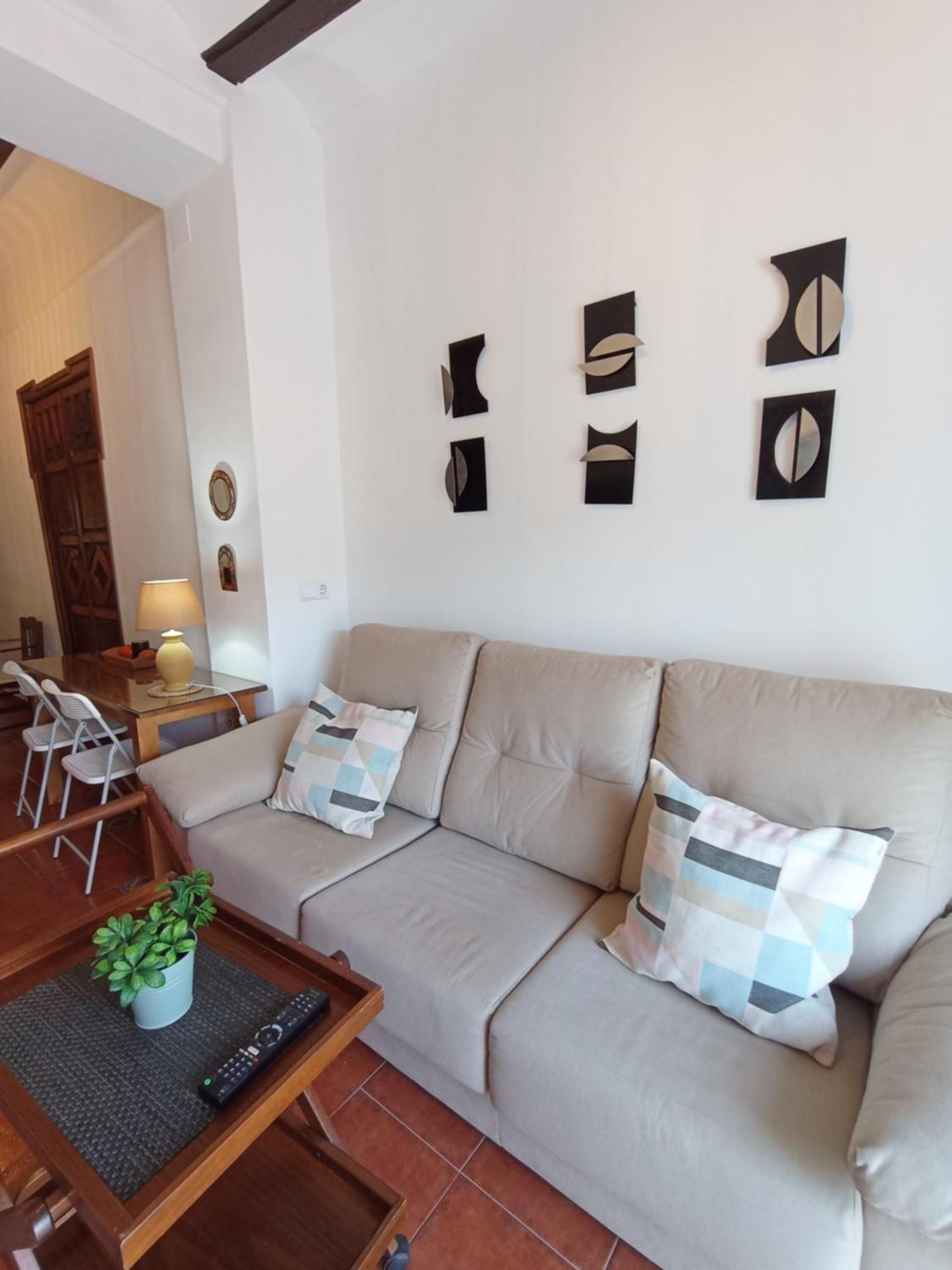 סהרה דה לה סיירה El Detalle Apartamento Y Estudio מראה חיצוני תמונה