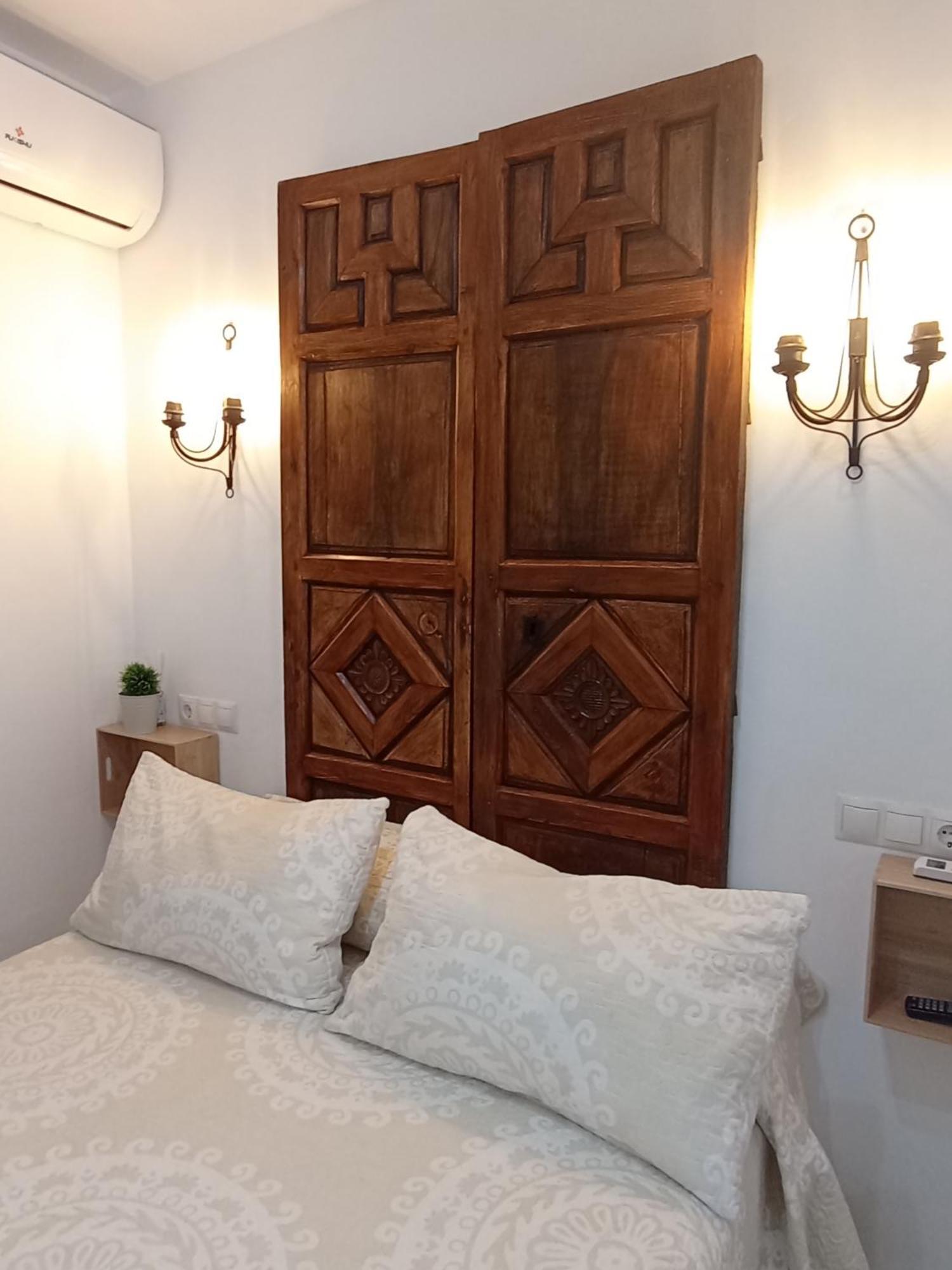 סהרה דה לה סיירה El Detalle Apartamento Y Estudio מראה חיצוני תמונה